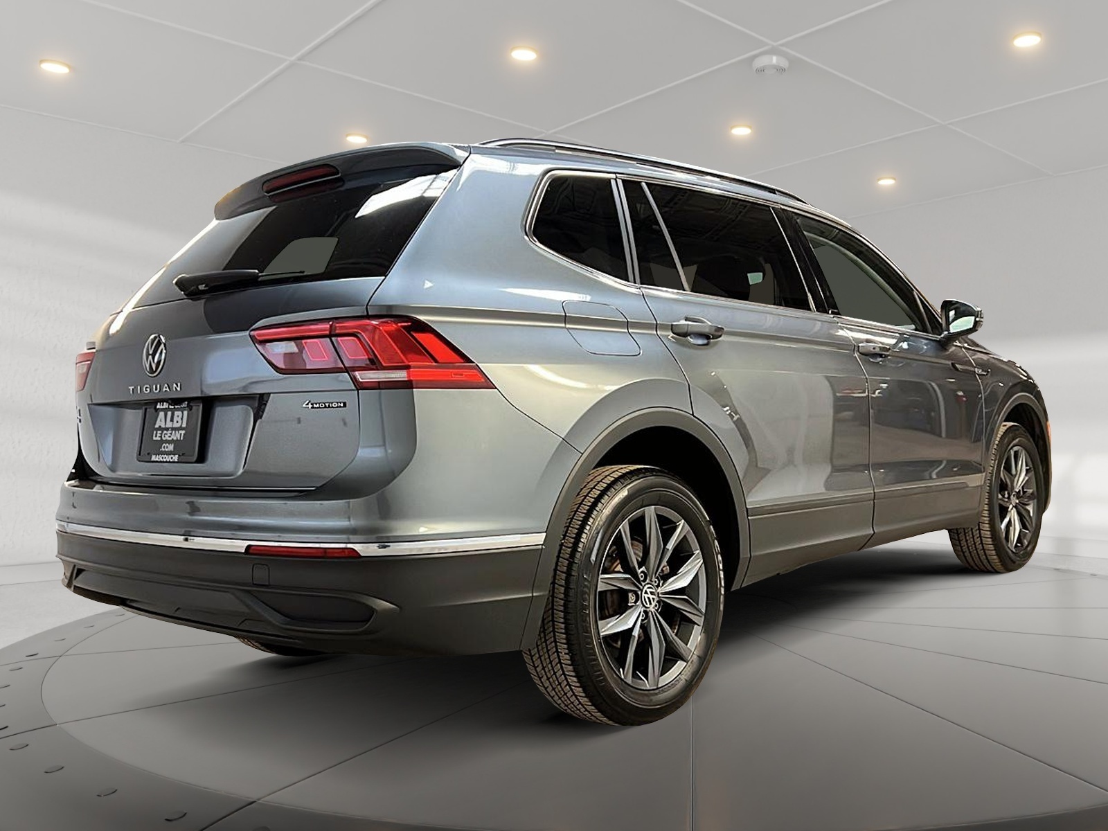 Volkswagen Tiguan 2022 - Image #4