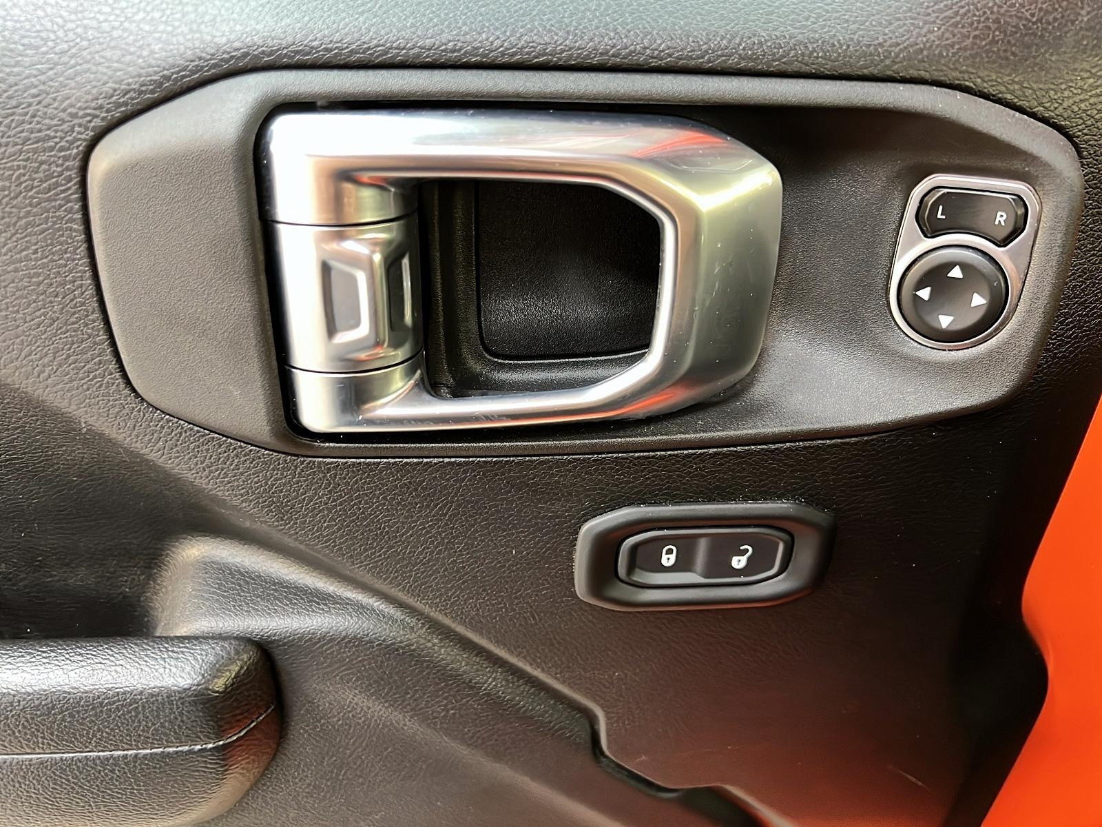 Jeep Wrangler 2023 - Image #21