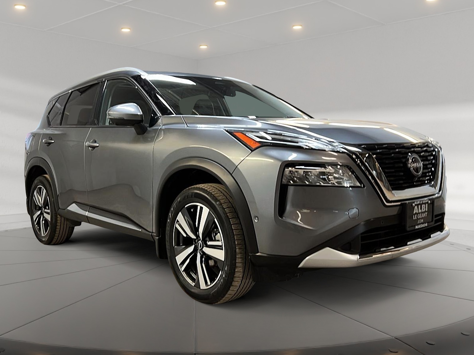 Nissan Rogue 2023 - Image #3