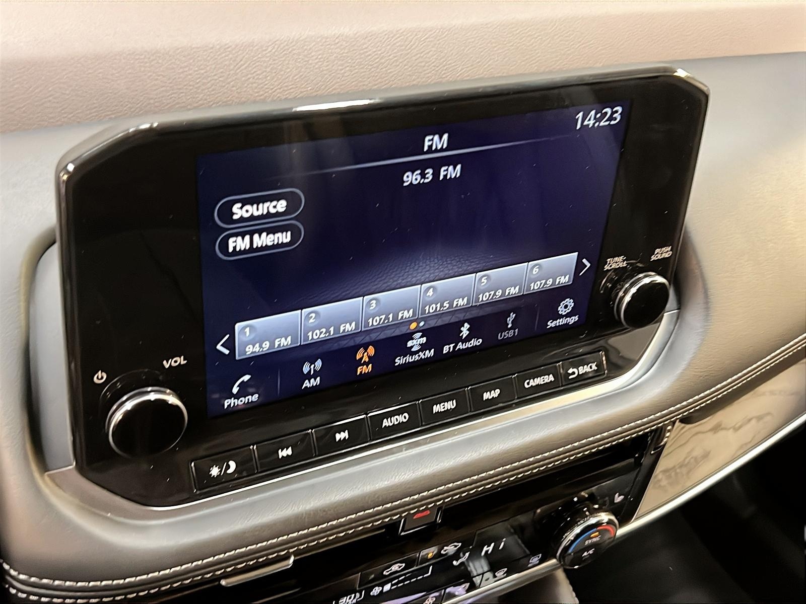 Nissan Rogue PLATINUM CUIR TOIT PANO NAV 4RM 2023 - image #18