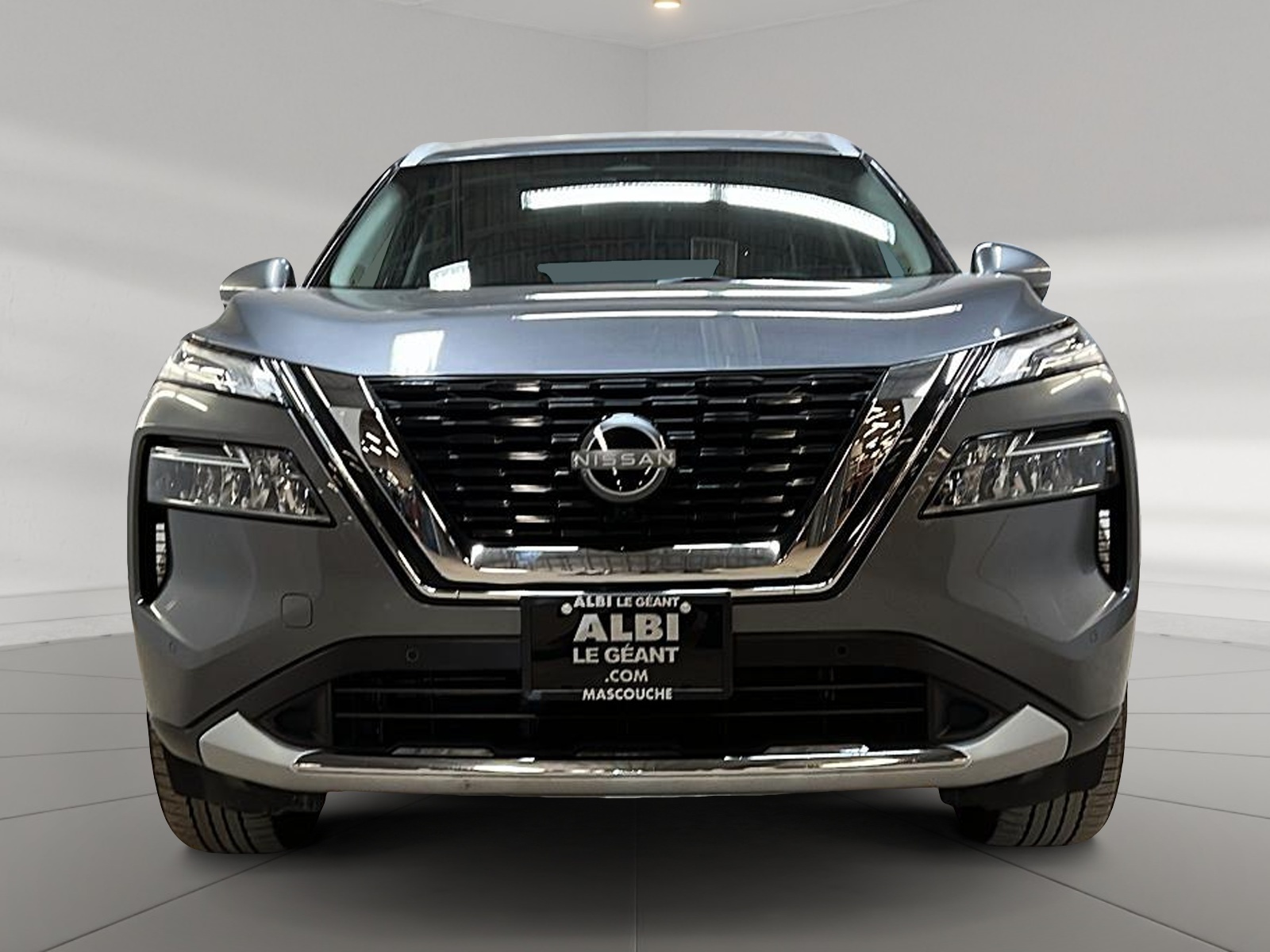 Nissan Rogue PLATINUM CUIR TOIT PANO NAV 4RM 2023 - image #2