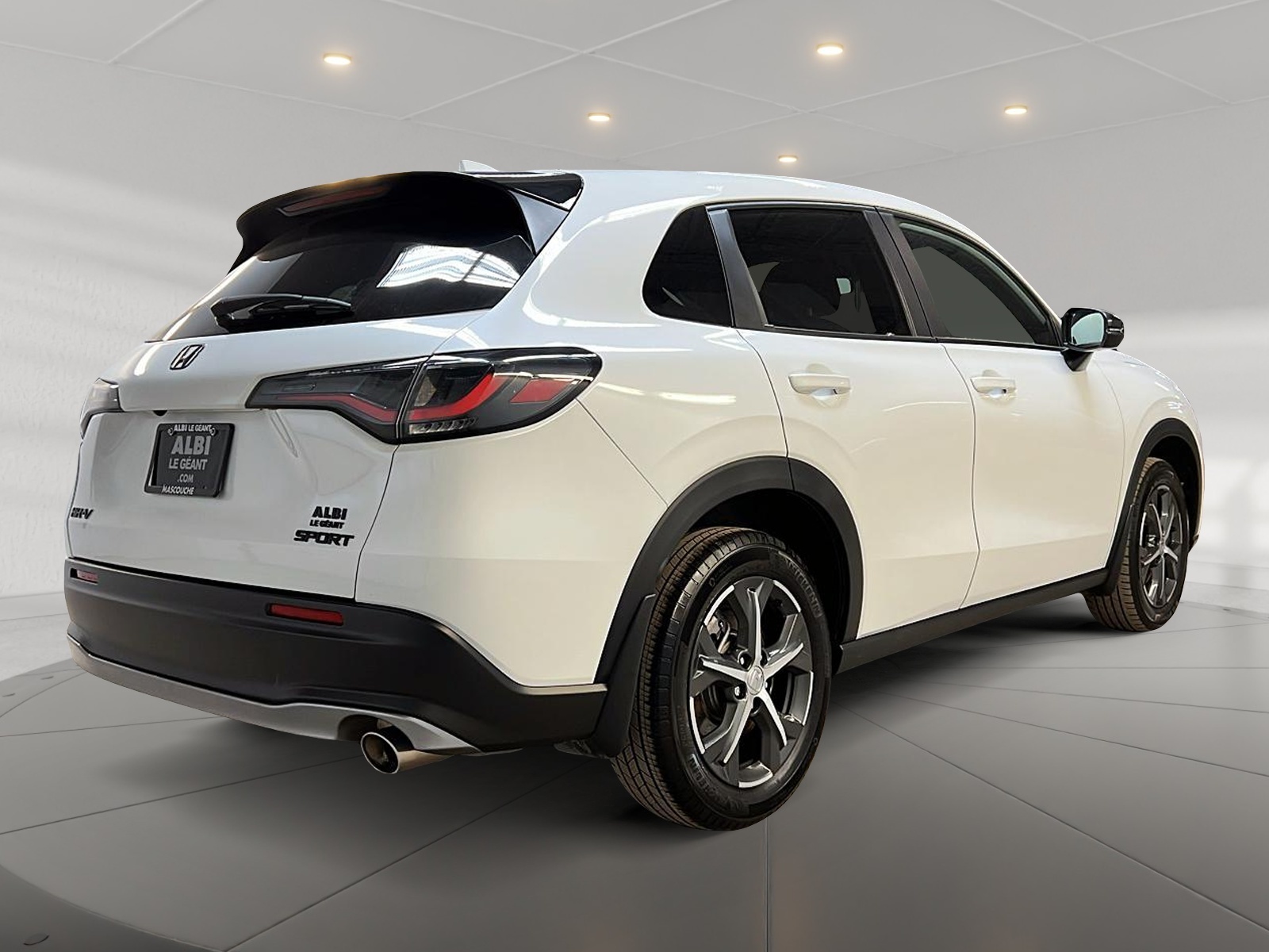 Honda HR-V SPORT TOIT 4RM 2023 - image #4