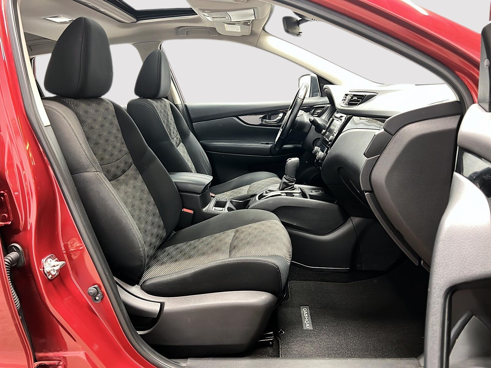 Nissan Qashqai SV TOIT 4RM 2023 — photo 8