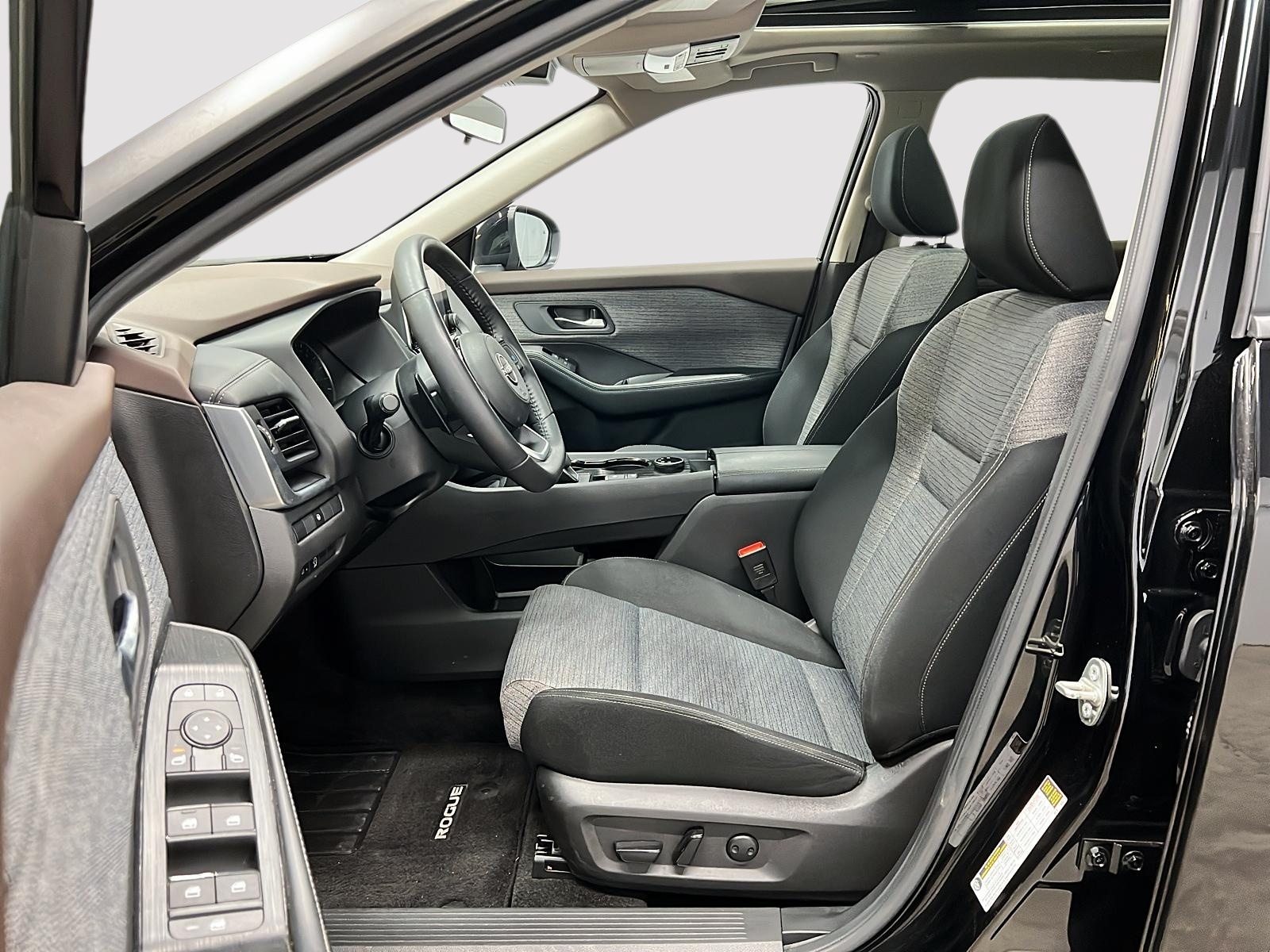 Nissan Rogue SV TOIT PANO 4RM 2023 — photo 7