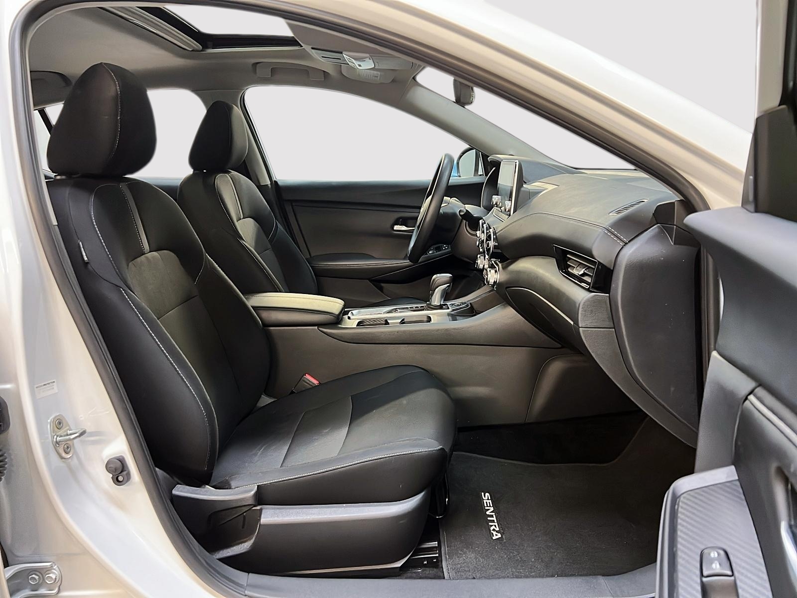 Nissan Sentra SV TOIT 2024 — photo 8