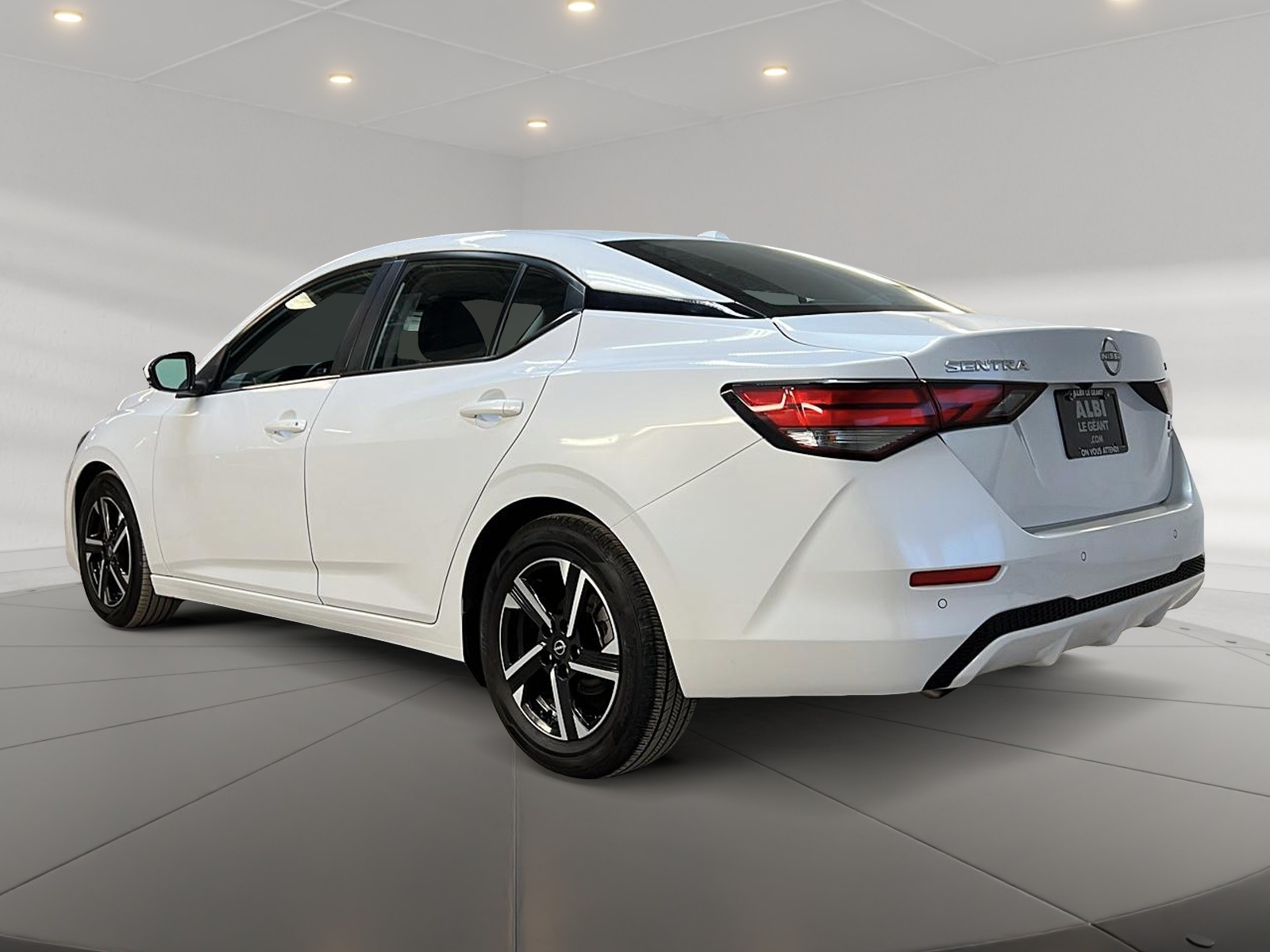 Nissan Sentra SV TOIT 2024 — photo 6