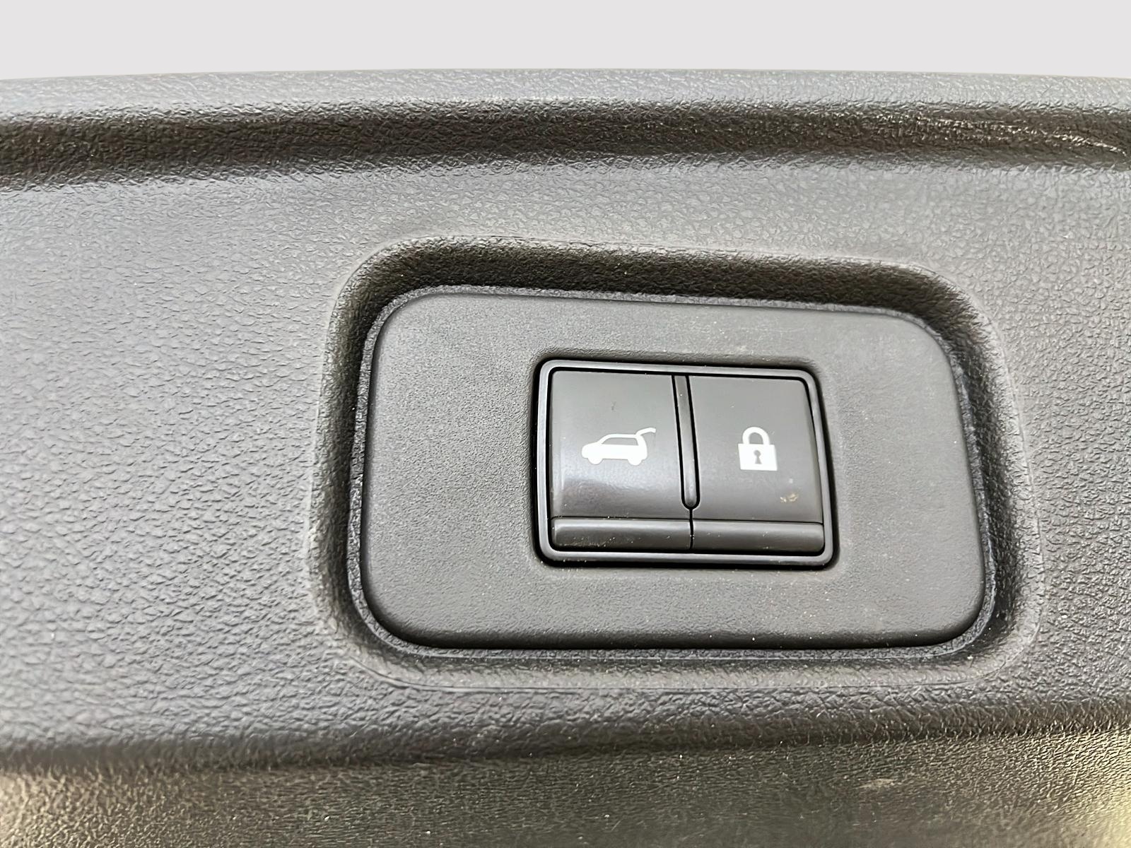 Nissan Pathfinder SV TOIT PANO 4RM 2024 - image #16