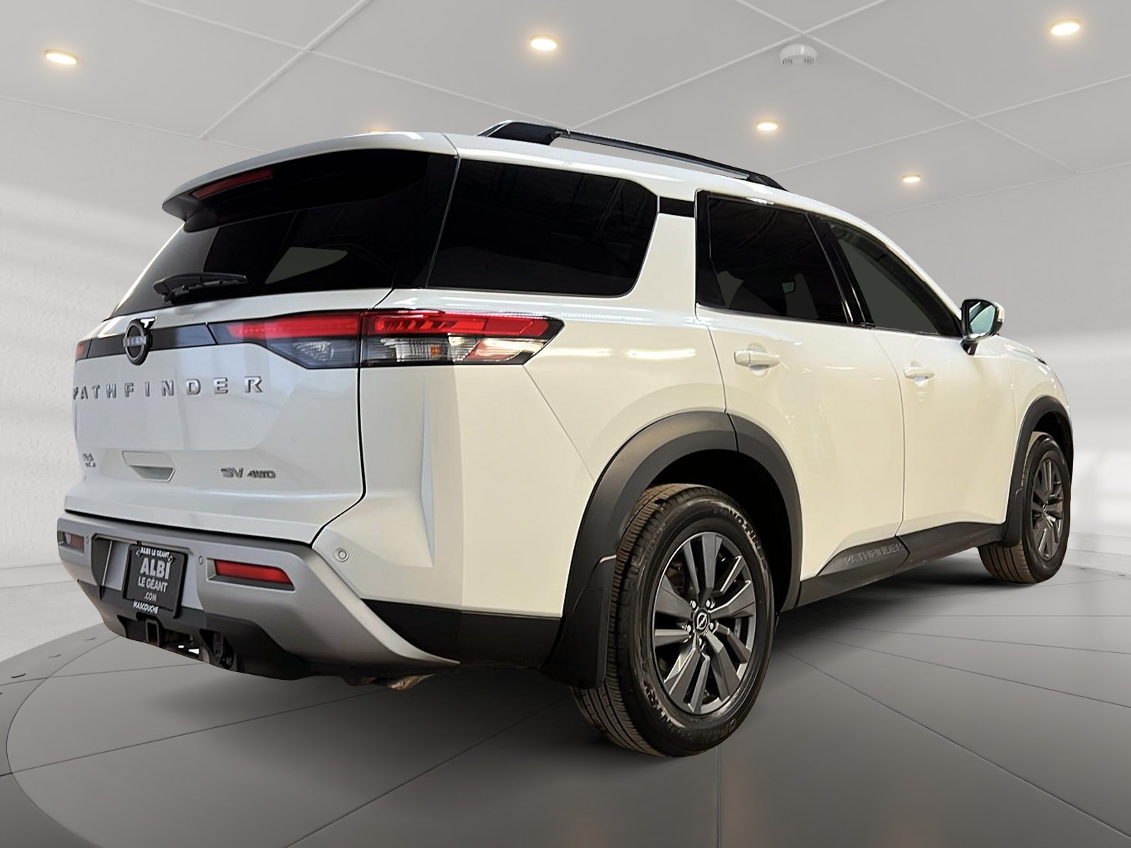 Nissan Pathfinder SV TOIT PANO 4RM 2024 - image #4