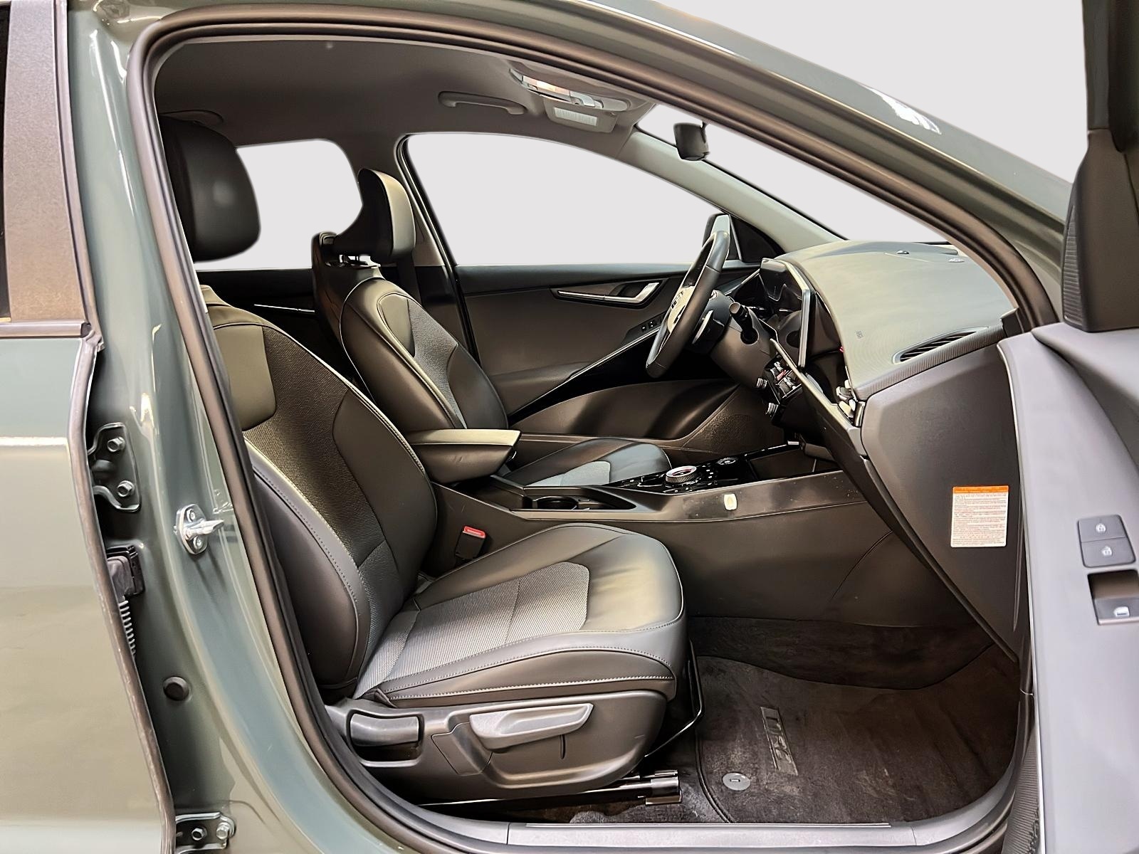 Kia NIRO EV WIND + NAV 2024 - image #8