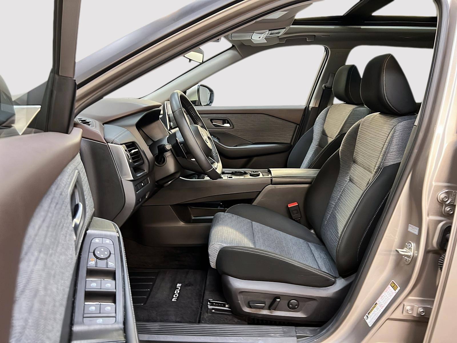 Nissan Rogue 2023 - Image #7