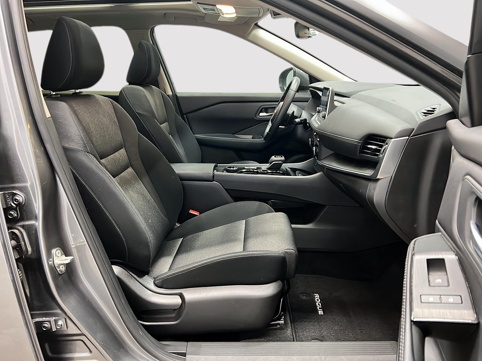 Nissan Rogue SV TOIT PANO 4RM 2024 — photo 8