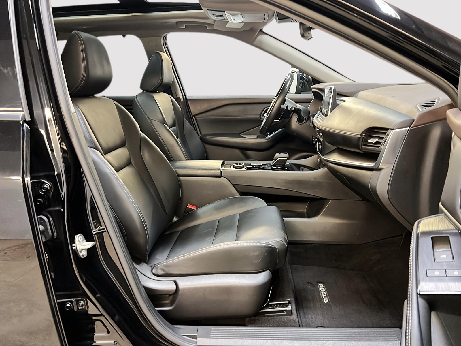 Nissan Rogue SV MIDNIGHT CUIR TOIT PANO 4RM 2023 — photo 8