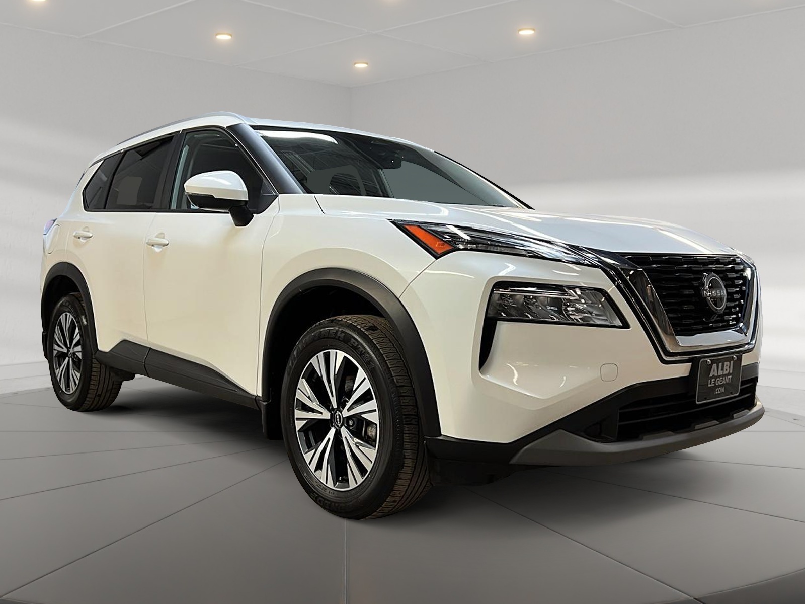 Nissan Rogue 2023 - Image #3