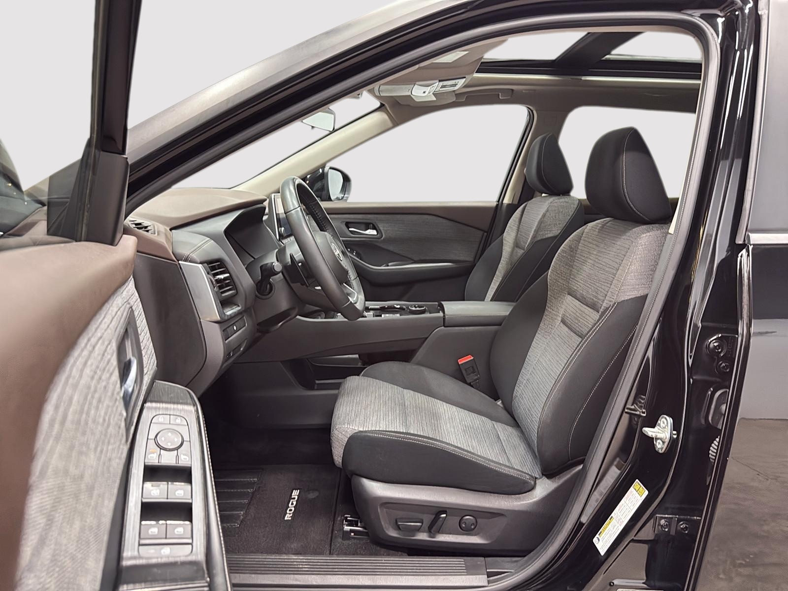 Nissan Rogue SV TOIT PANO 4RM 2023 — photo 7