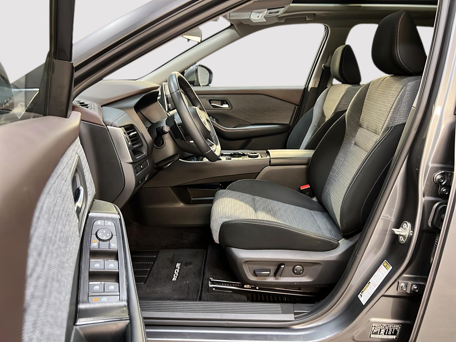 Nissan Rogue SV TOIT PANO 4RM 2023 — photo 7