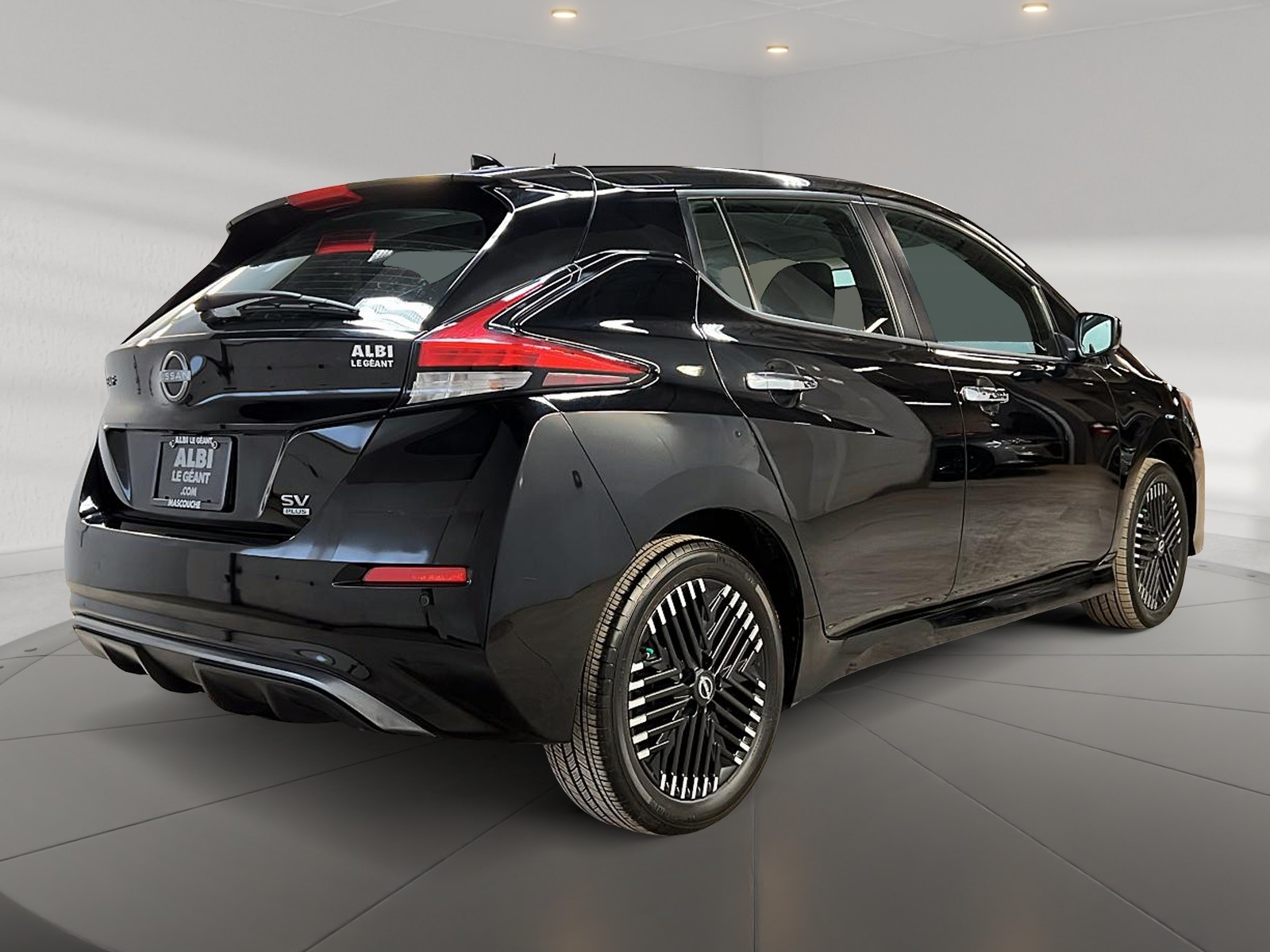 Nissan Leaf SV PLUS NAV 2024 — photo 4