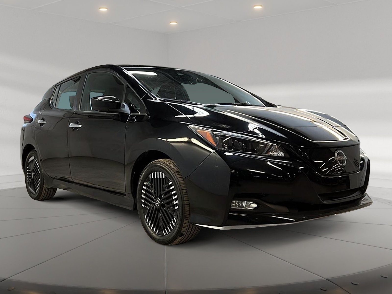 Nissan Leaf SV PLUS NAV 2024 — photo 3