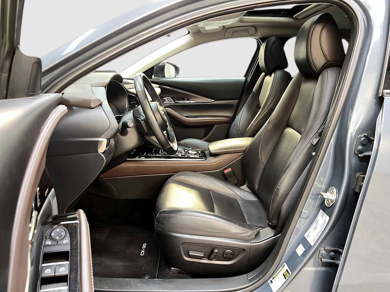 Mazda CX-30 GT TURBO CUIR TOIT NAV 4RM 2023 - image #7