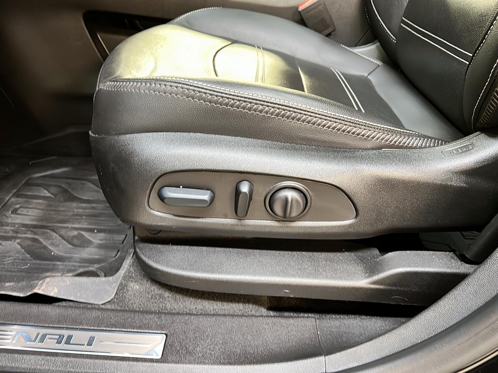 GMC Terrain DENALI CUIR TOIT PANO NAV 4RM 2024 - image #27