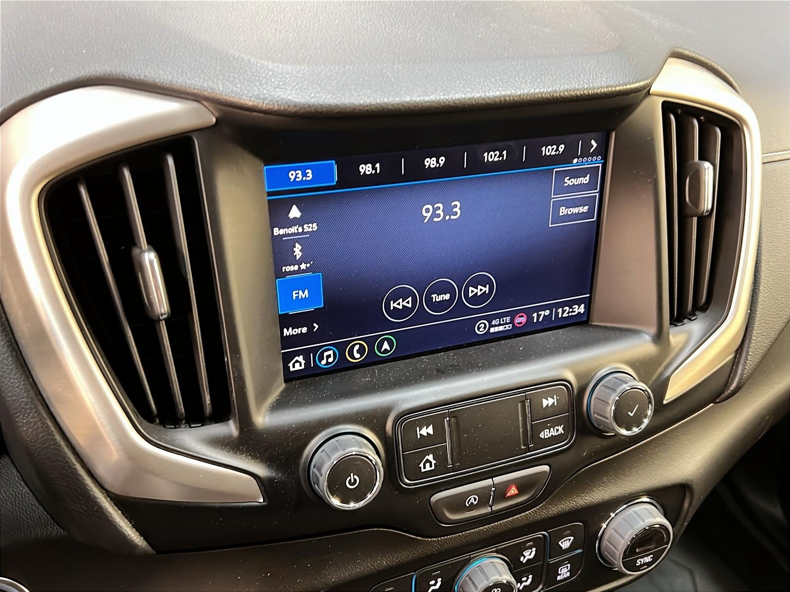 GMC Terrain DENALI CUIR TOIT PANO NAV 4RM 2024 - image #17