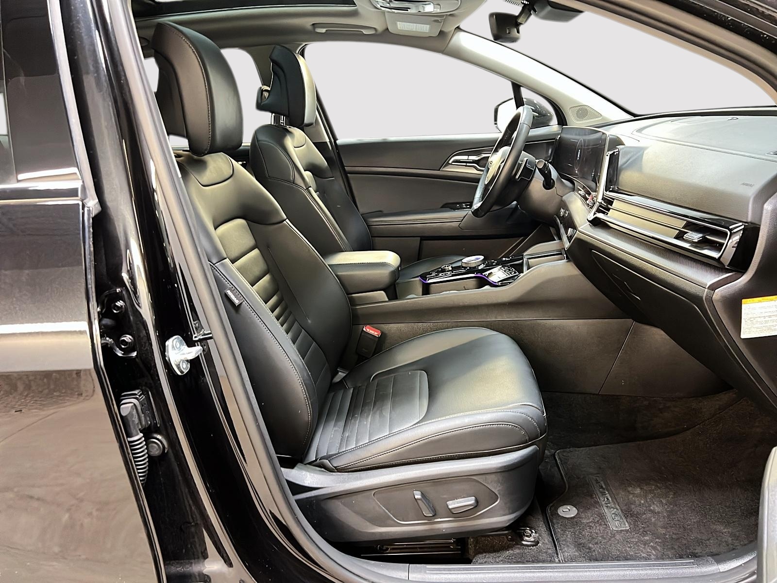 Kia Sportage SX PHEV CUIR TOIT OANO NAV 4RM 2023 - image #8