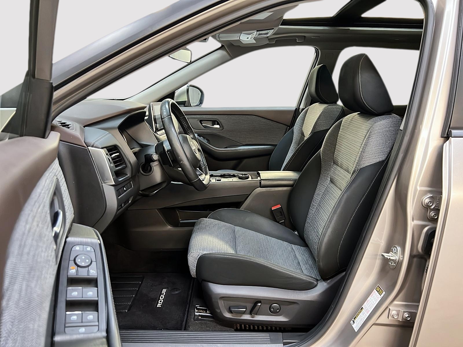 Nissan Rogue SV TOIT PANO 4RM 2023 - image #7