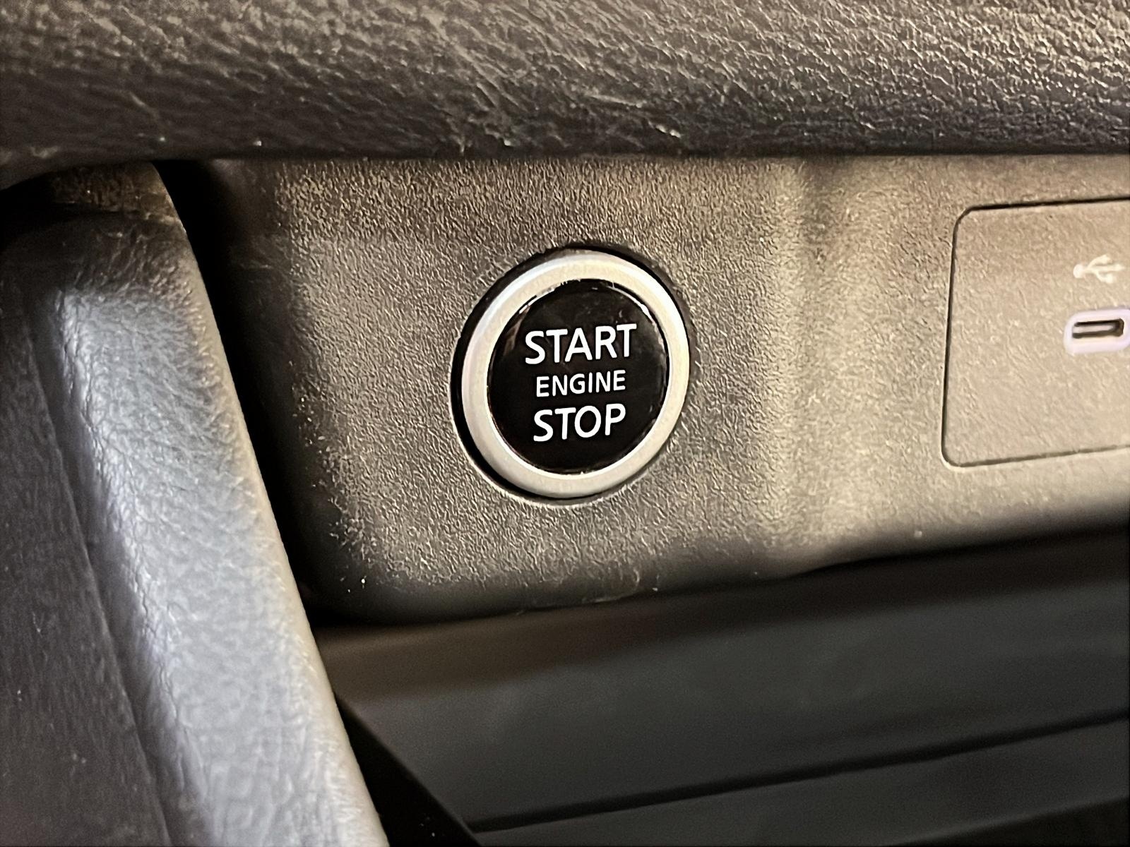 Nissan Rogue 2023 - Image #18