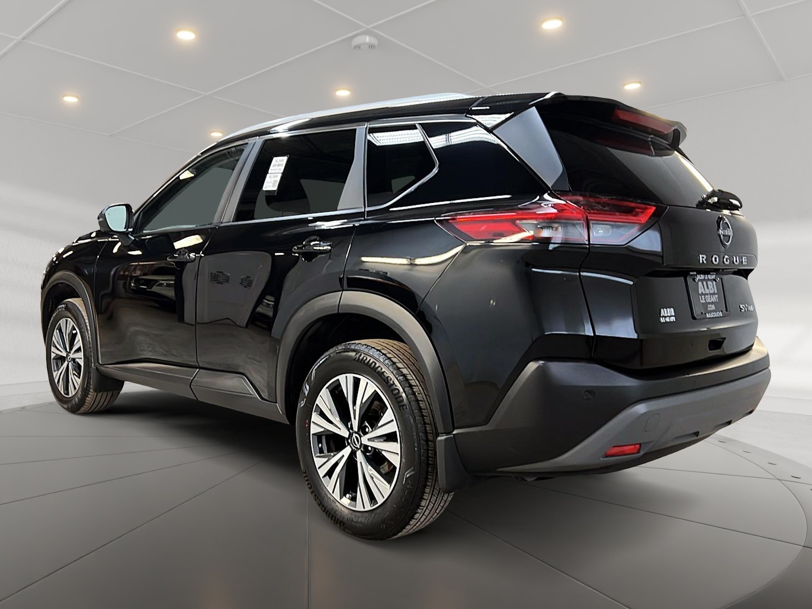 Nissan Rogue SV TOIT PANO 4RM 2023 — photo 6