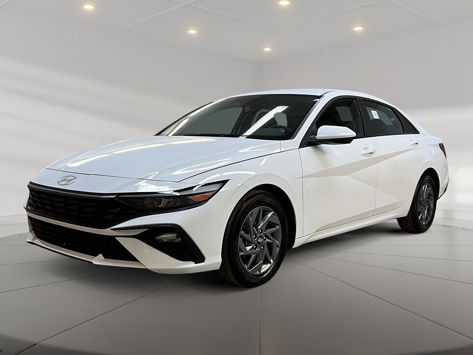 Hyundai Elantra PREFERRED 2024 - image #1