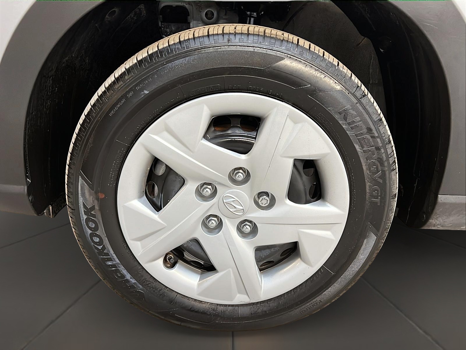 Hyundai Venue ESSENTIEL 2025 - image #23