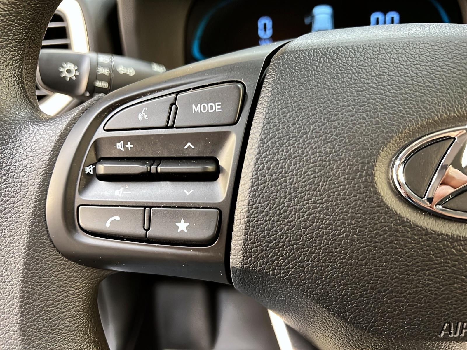 Hyundai Venue ESSENTIEL 2025 - image #18