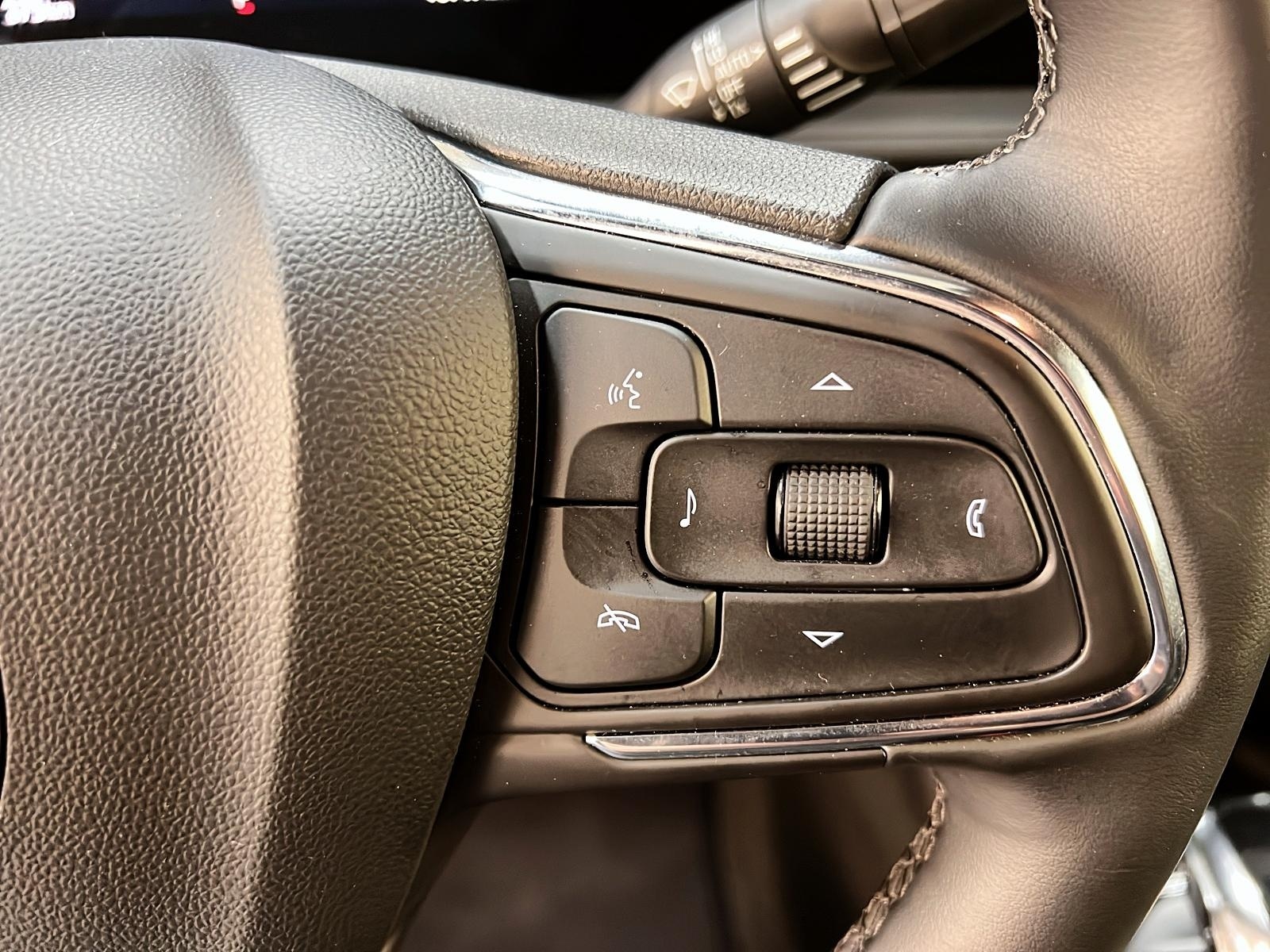 Buick Envista ST GR COMMODITÉ CUIR 2025 - image #19