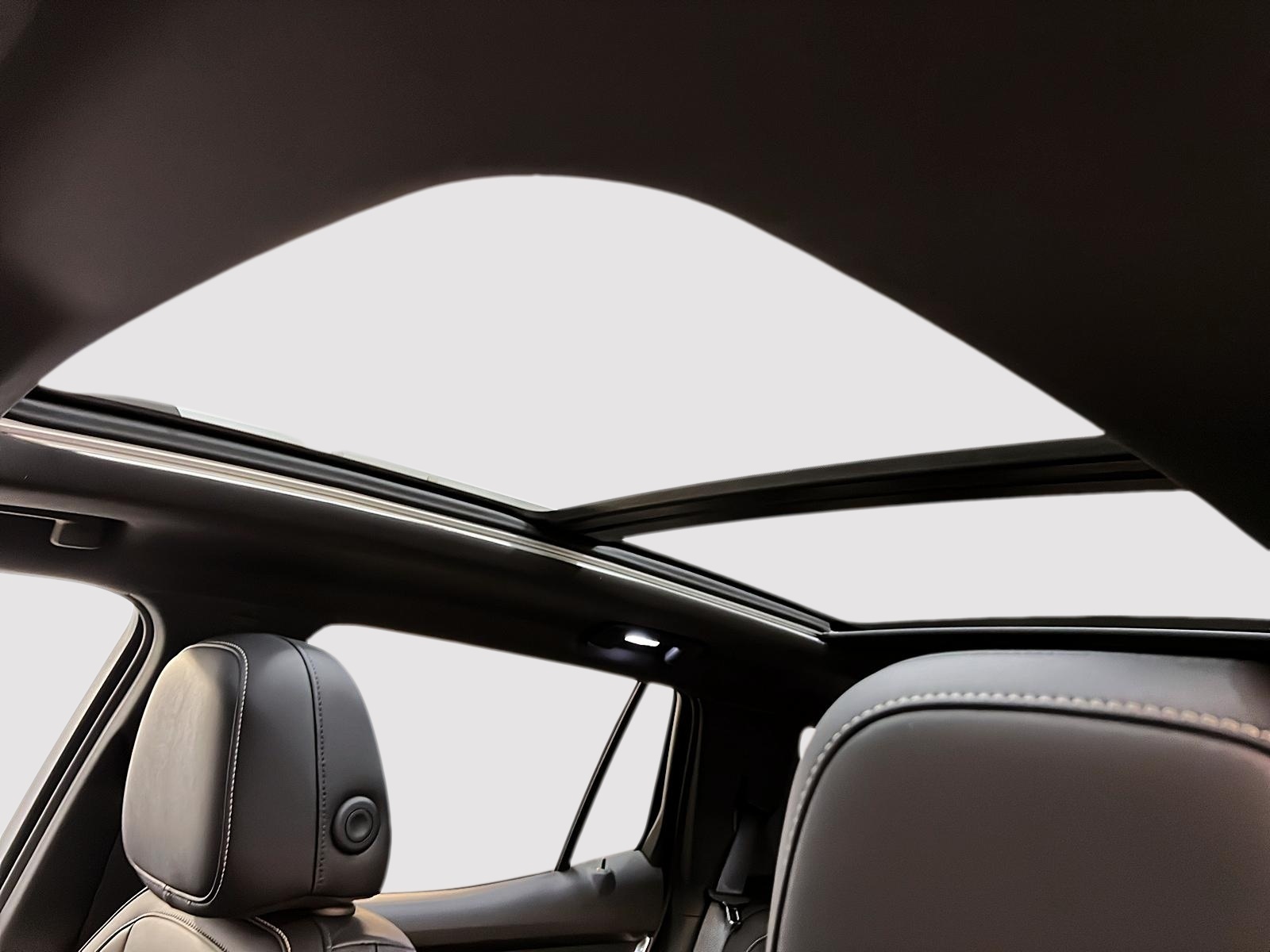 GMC Terrain 2025 - Image #10