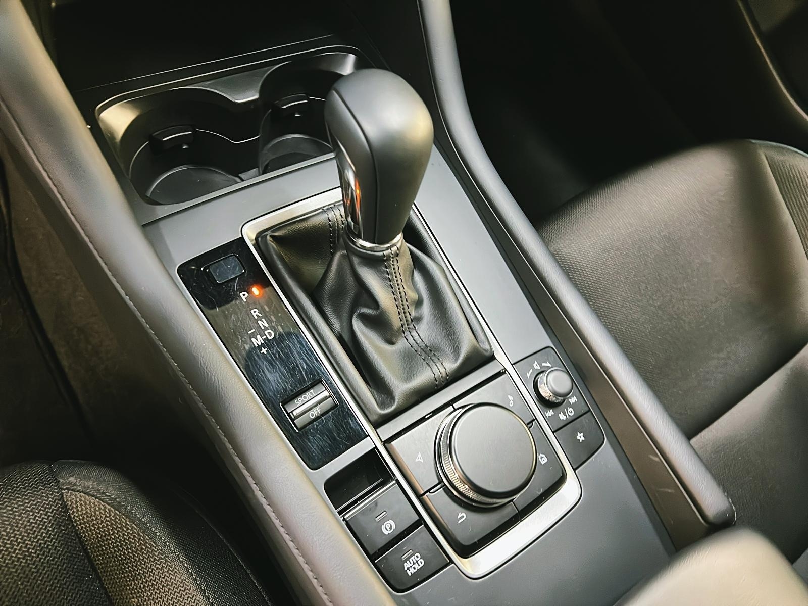 Mazda Mazda3 GS 2024 - image #13