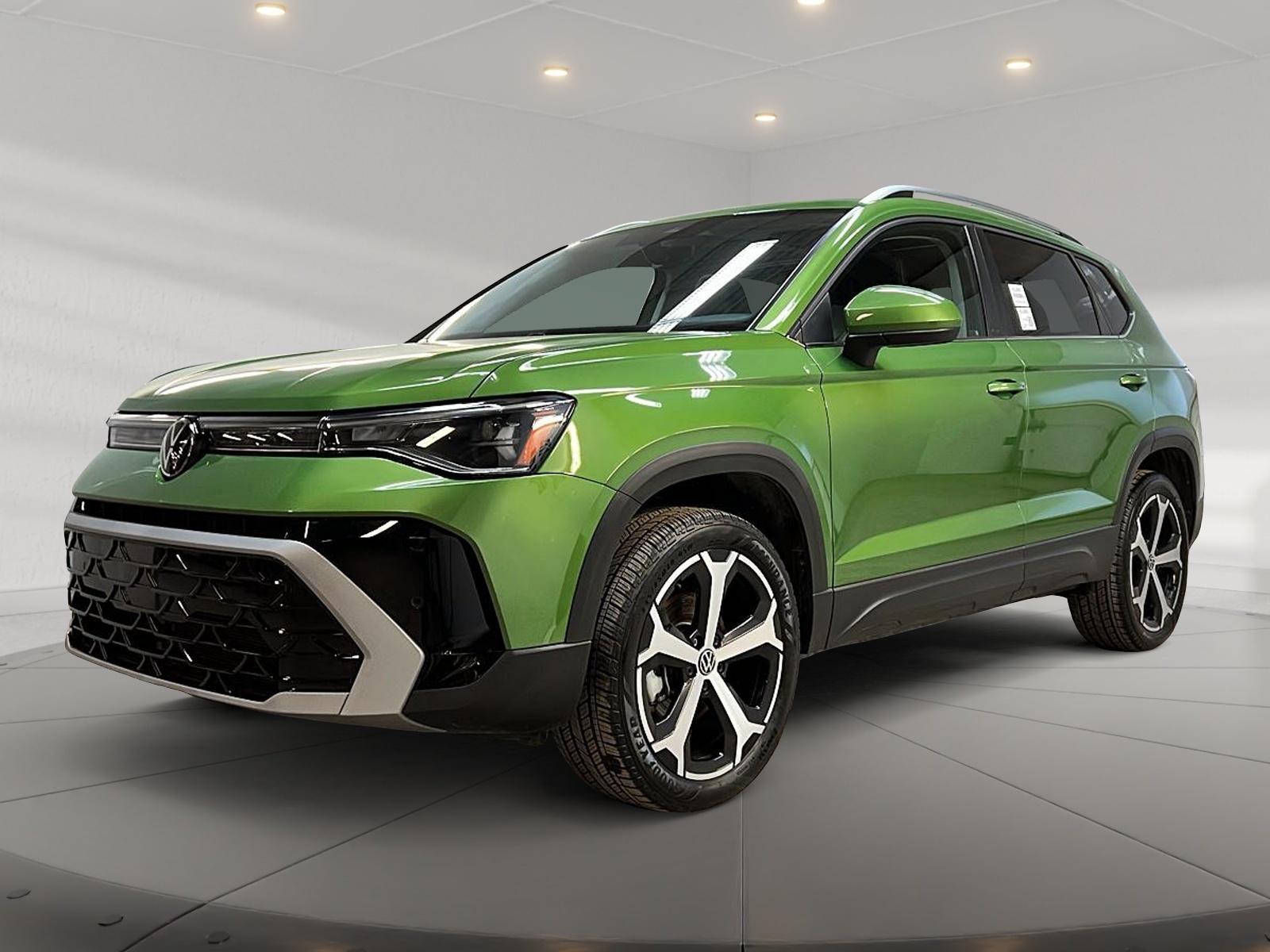 Volkswagen Taos HIGHLINE CUIR TOIT PANO NAV 4RM 2025
