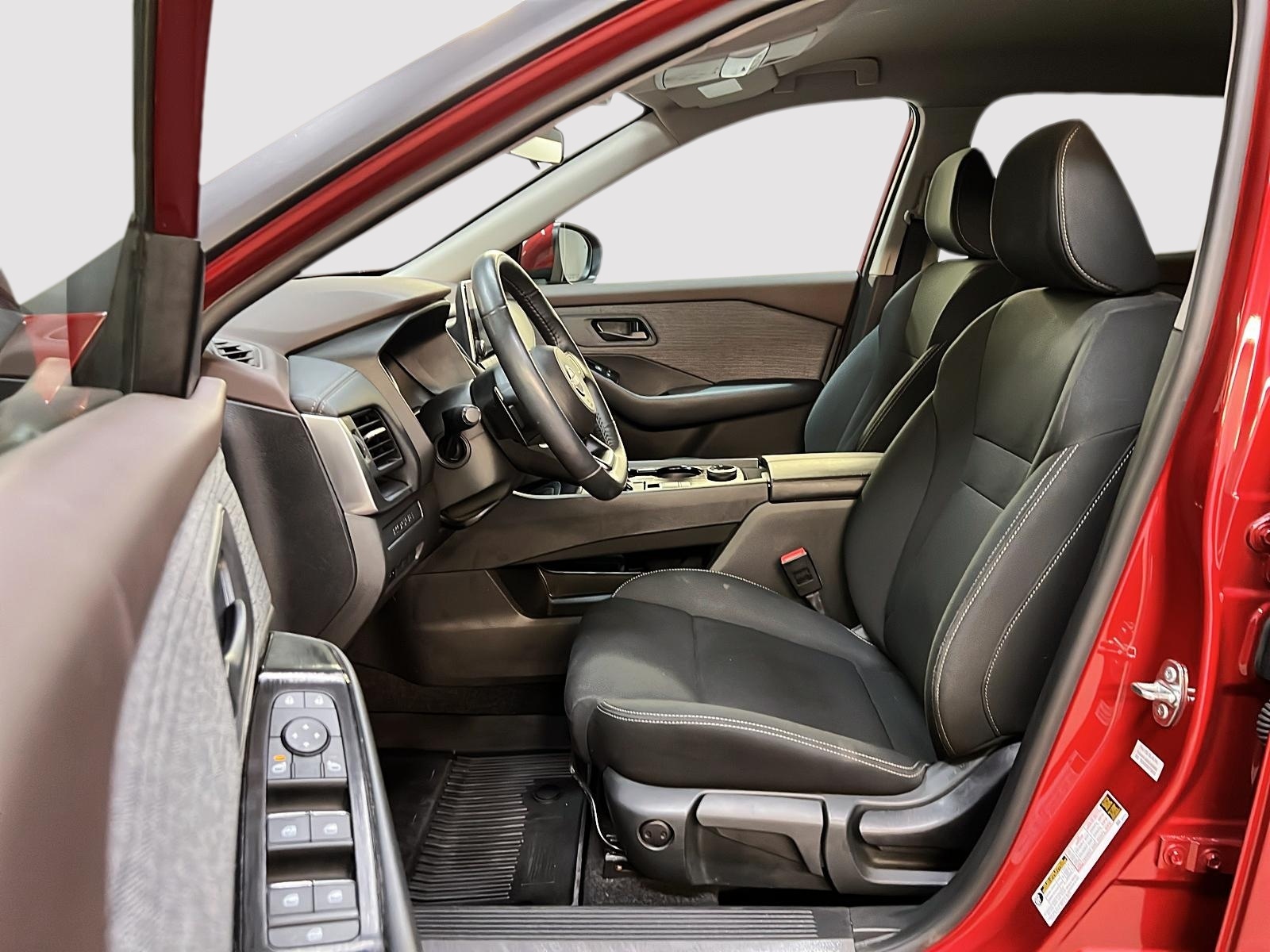 Nissan Rogue S 4RM 2023 - image #7