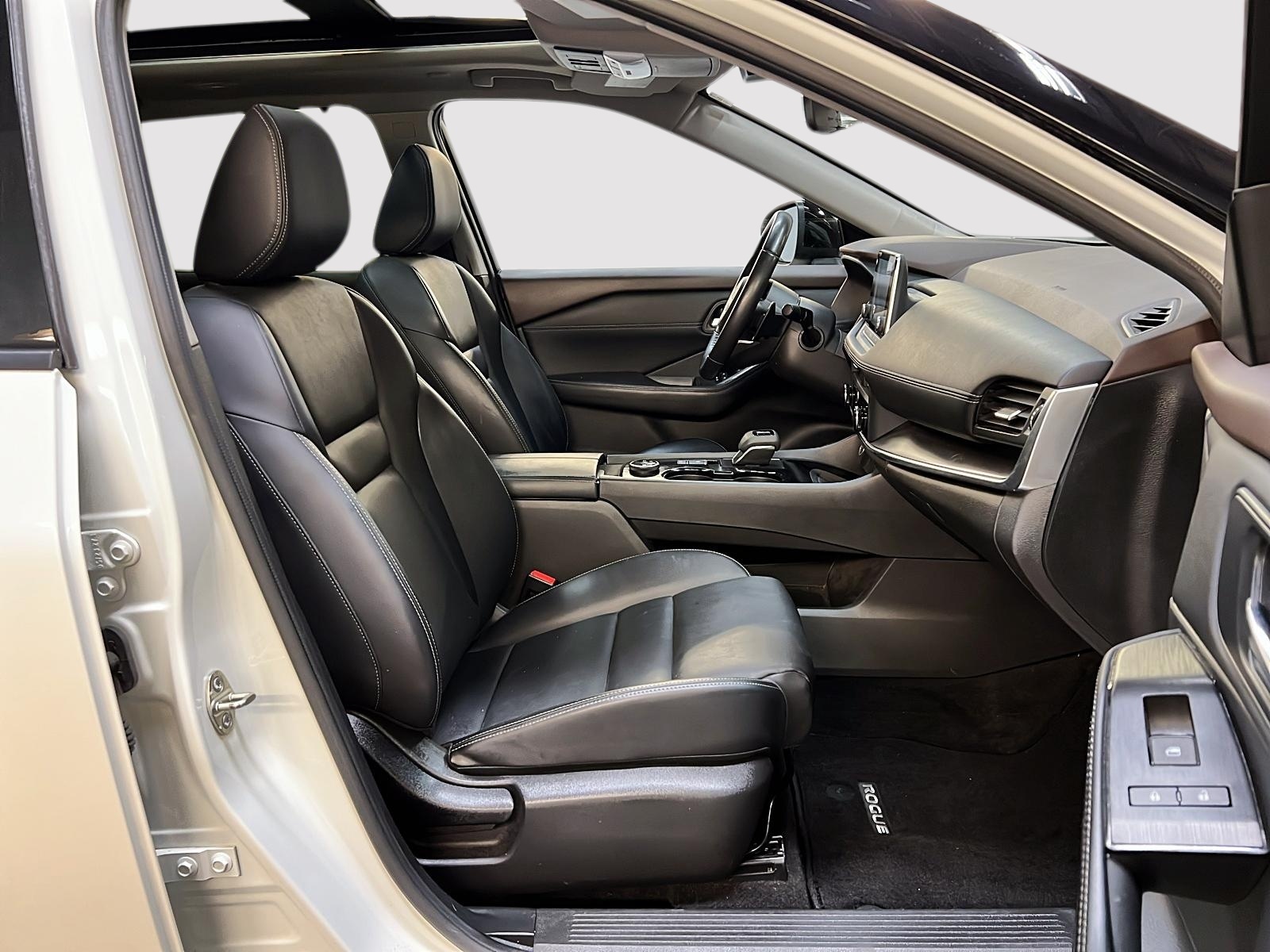 Nissan Rogue SV MIDNIGHT CUIR TOIT PANO 4RM 2023 — photo 8