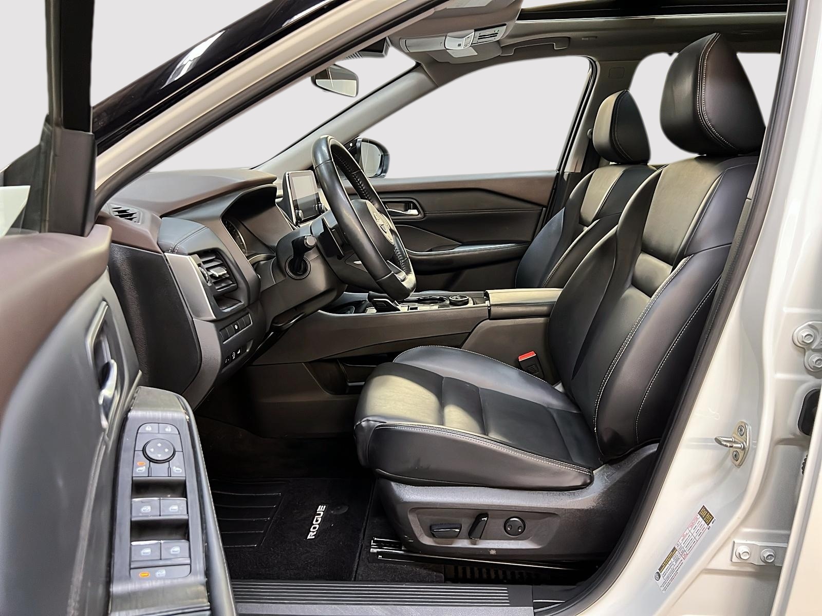 Nissan Rogue SV MIDNIGHT CUIR TOIT PANO 4RM 2023 — photo 7