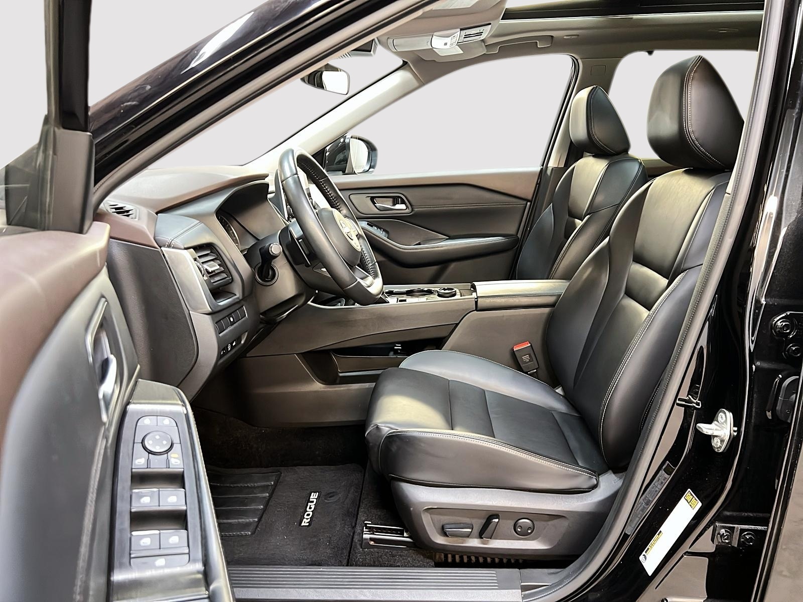 Nissan Rogue SV MIDNIGHT CUIR TOIT PANO 4RM 2023 — photo 7