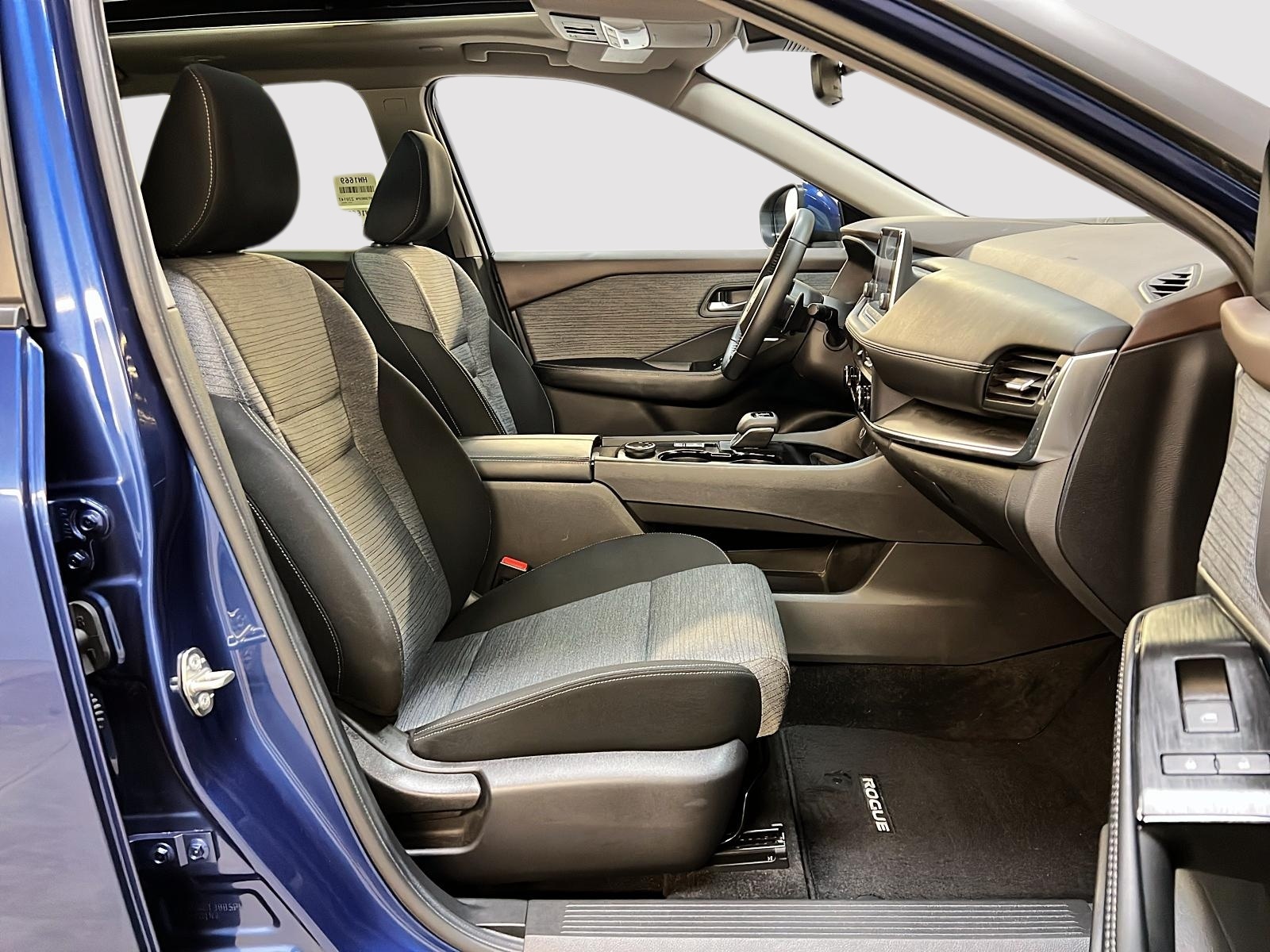 Nissan Rogue SV TOIT PANO 4RM 2023 — photo 8