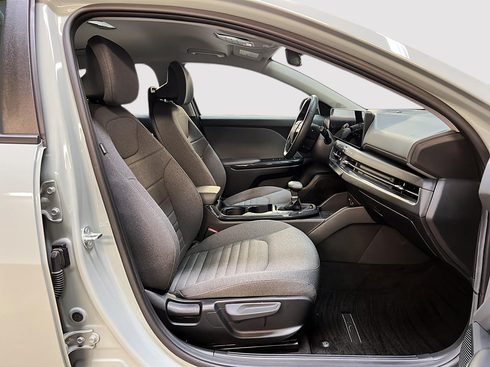 Kia K4 EX 2025 - image #8