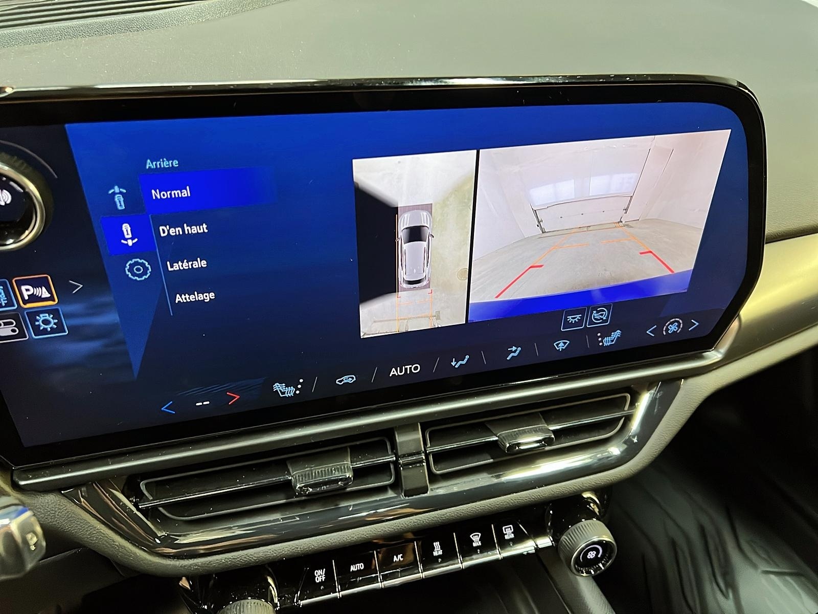 Chevrolet Equinox EV 2024 - Image #16