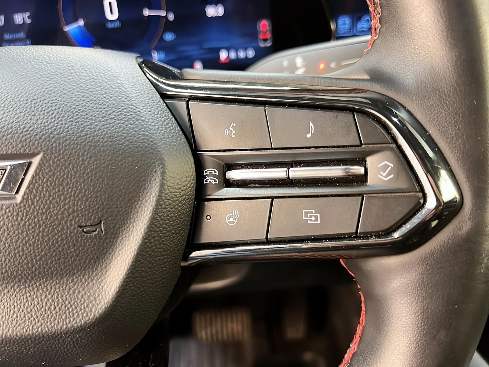 Chevrolet Equinox EV 2RS CUIR NAV 4RM 2024 - image #18