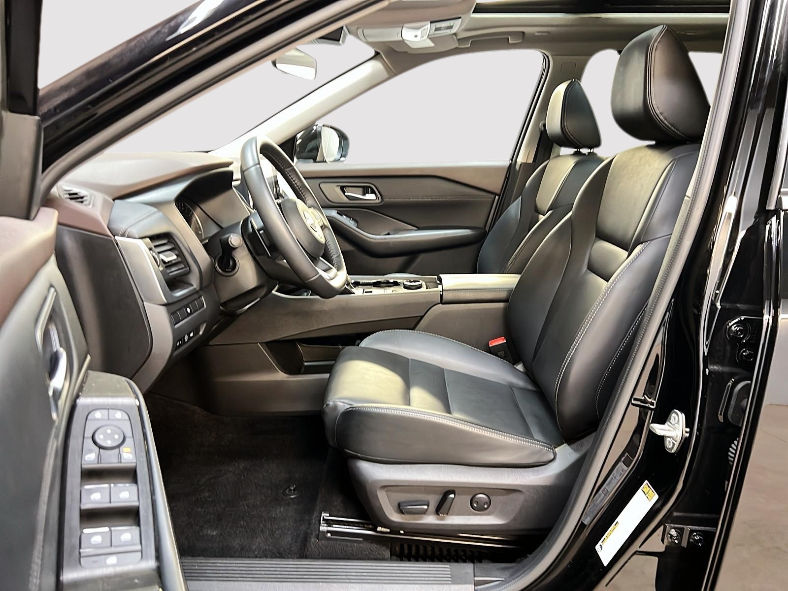 Nissan Rogue SV MIDNIGHT CUIR TOIT PANO 4RM 2023 — photo 7