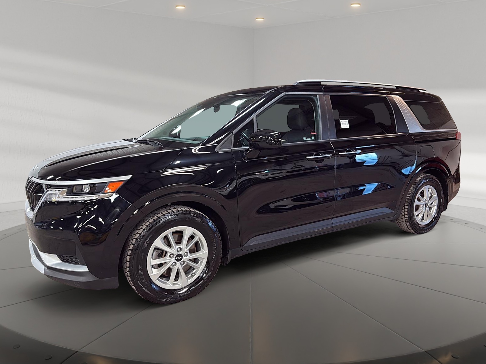 Kia CARNIVAL LX+ 2023 - image #1