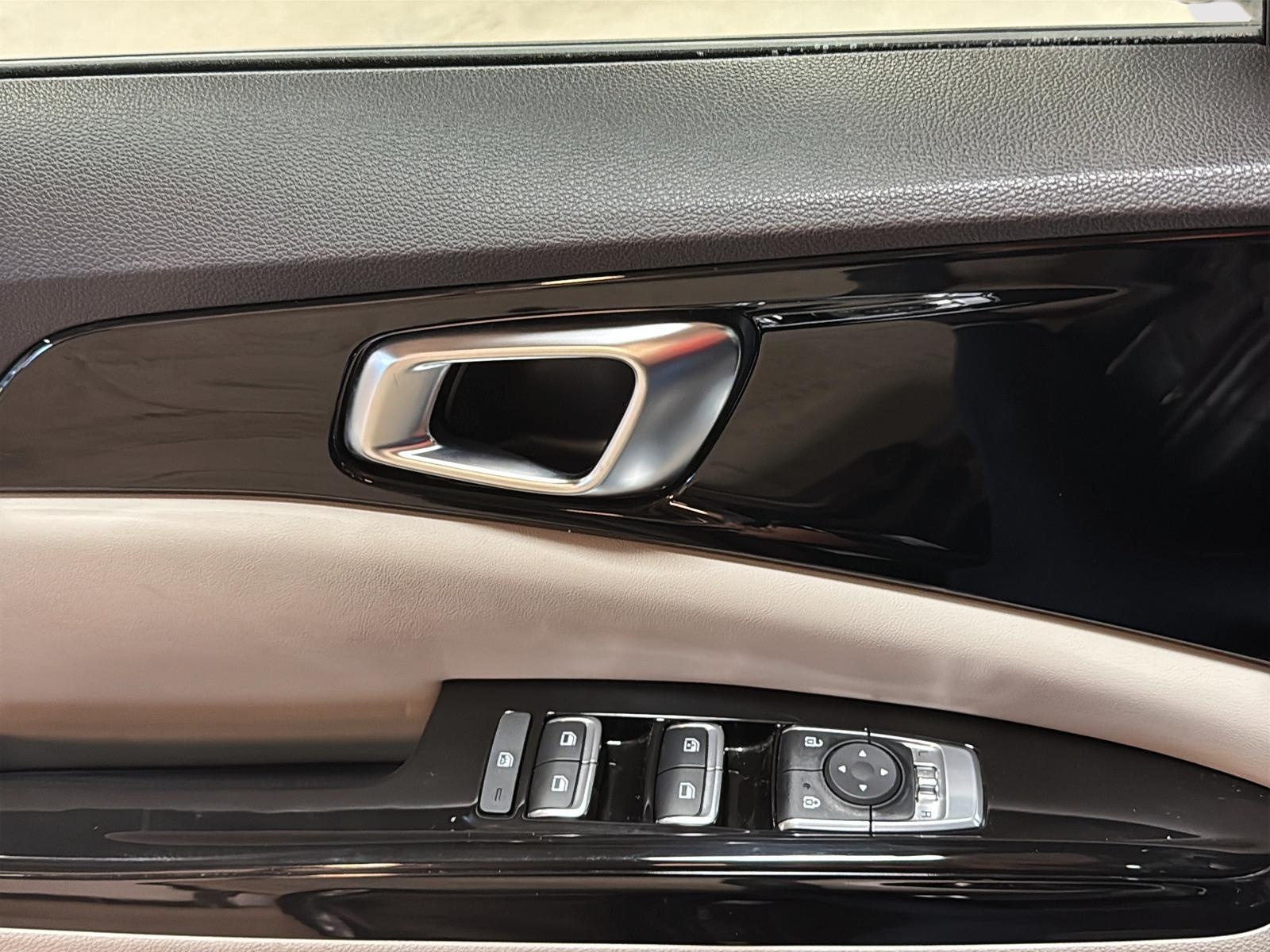 Kia CARNIVAL LX+ 2023 - image #26