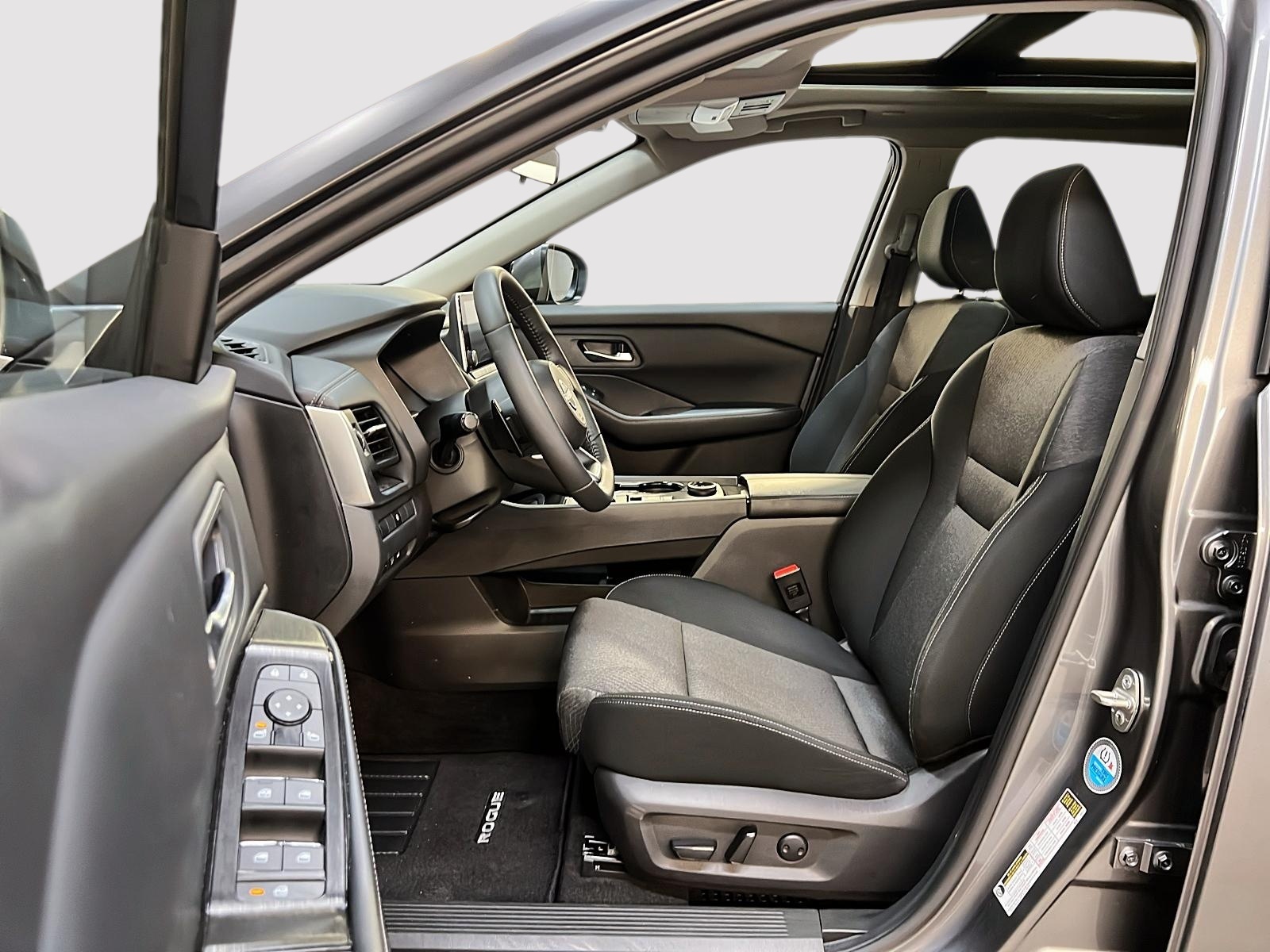 Nissan Rogue SV TOIT PANO 4RM 2024 — photo 7