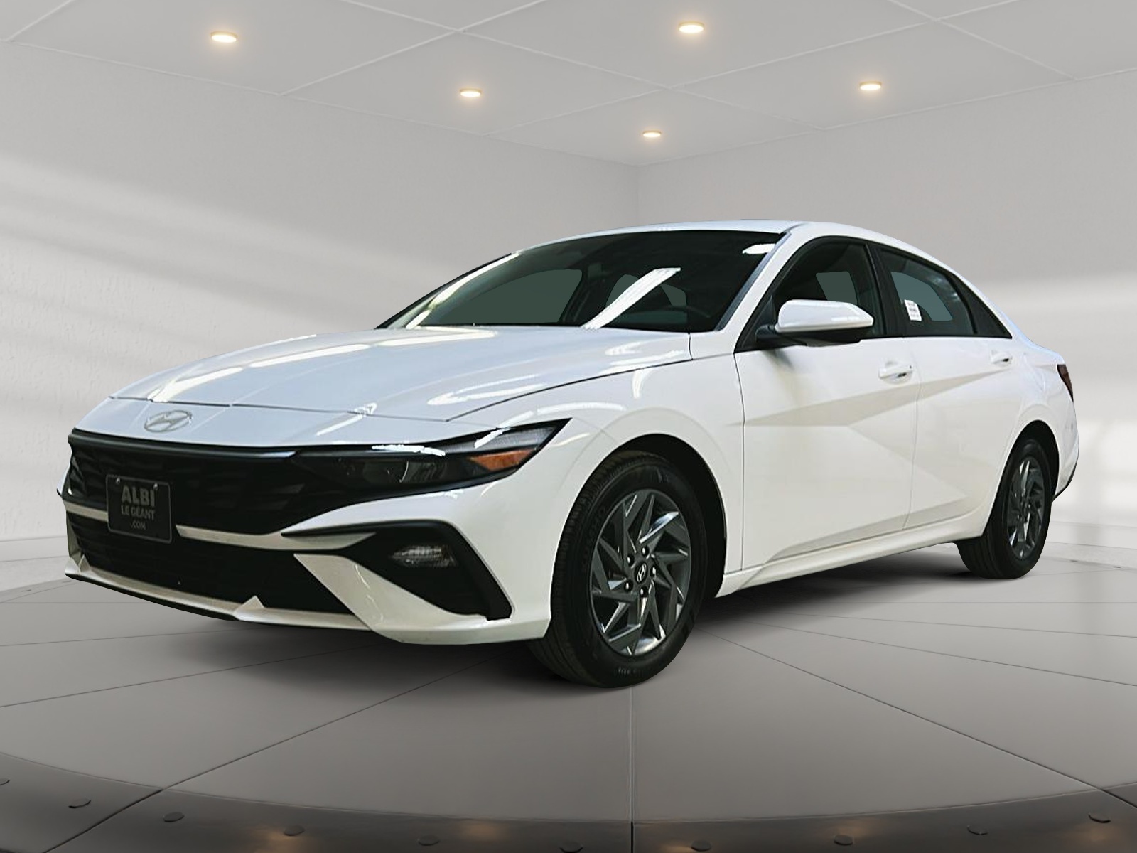 Hyundai Elantra PREFERRED 2024 - image #1