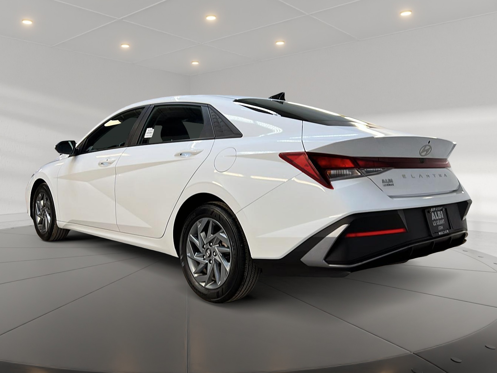 Hyundai Elantra 2024 - Image #6