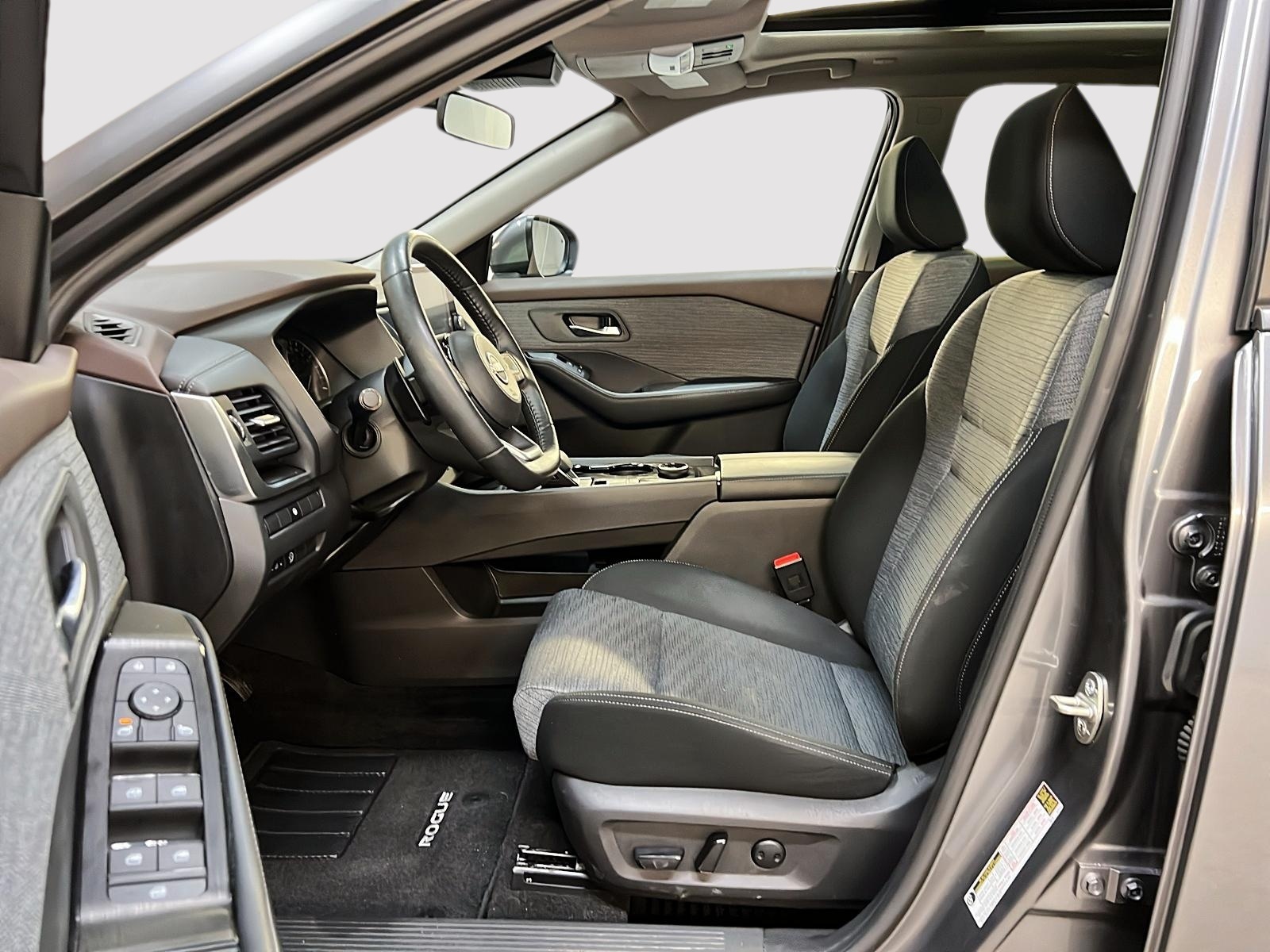 Nissan Rogue SV TOIT PANO 4RM 2023 — photo 7